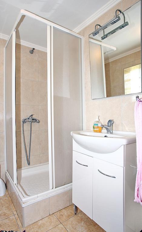 Apartments Soric Bibinje Bilik gambar